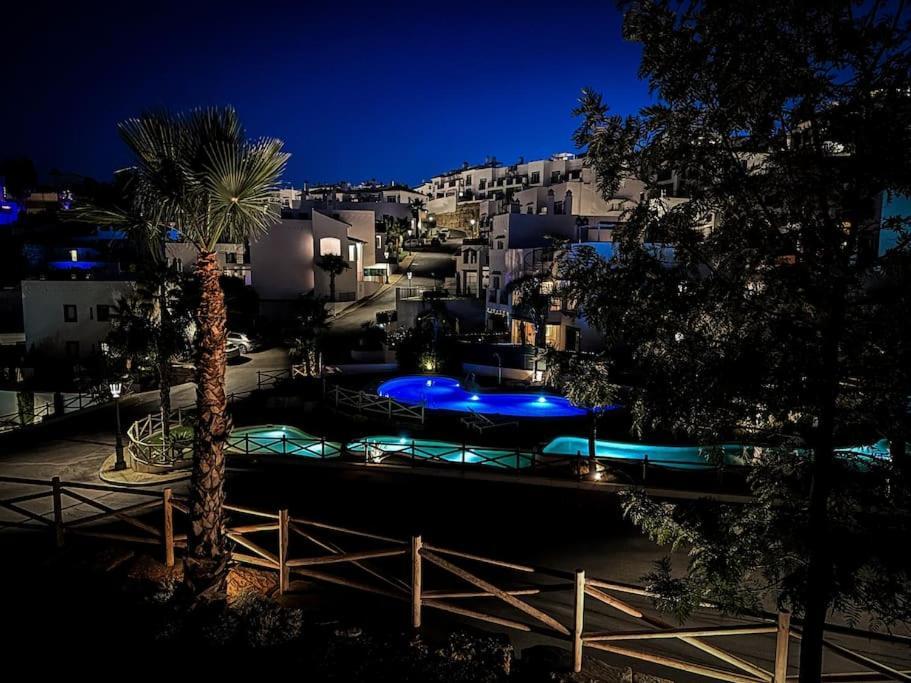 דירות אסטפונה Oceanview Luxury Penthouse מראה חיצוני תמונה